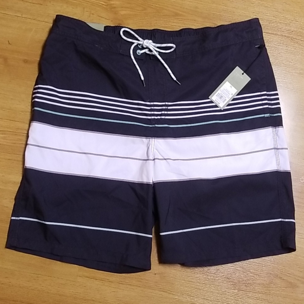 Men's board shorts